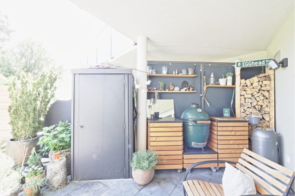 überdachte Terrasse