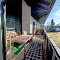 großer überdachter Balkon zur West- und Nordseite