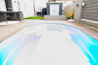 Pool im Außenbereich